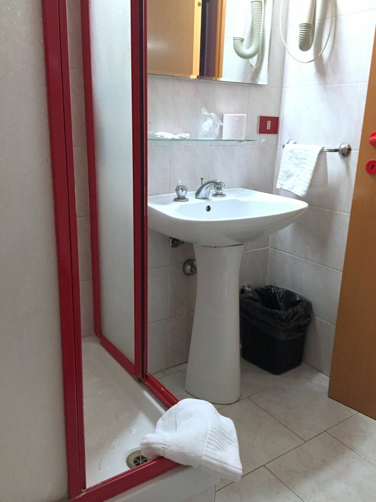 Altavilla Dieci Hotell