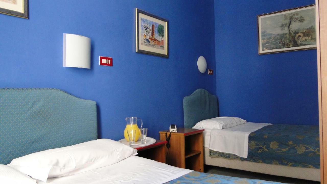 Altavilla Dieci Hotell