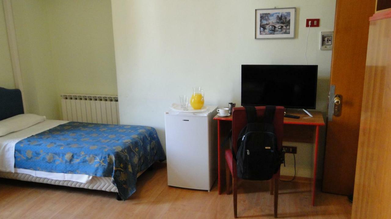 Altavilla Dieci Hotell *